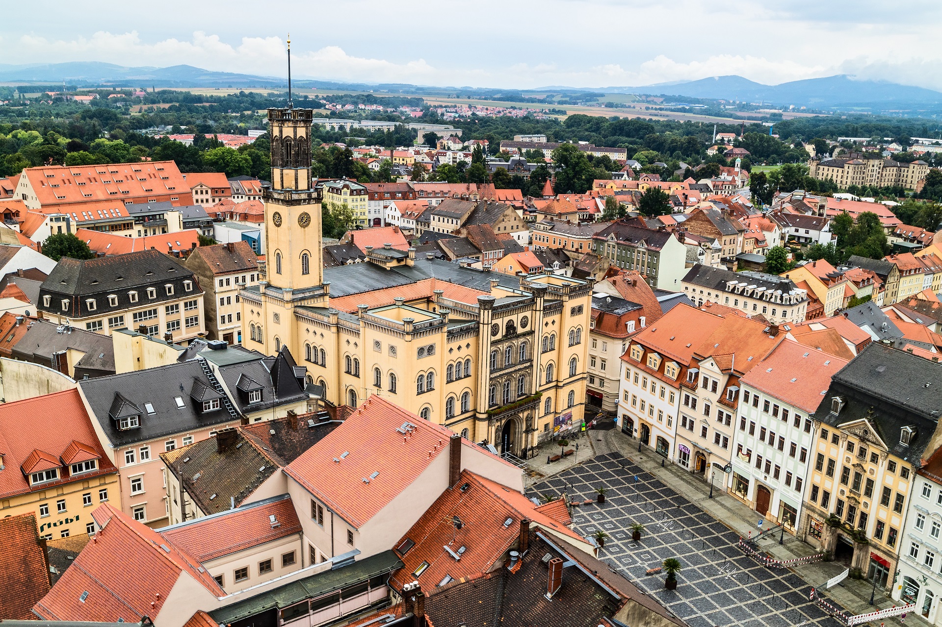 Historische
Stadt Zittau mit markanter Architektur und Stadtkern